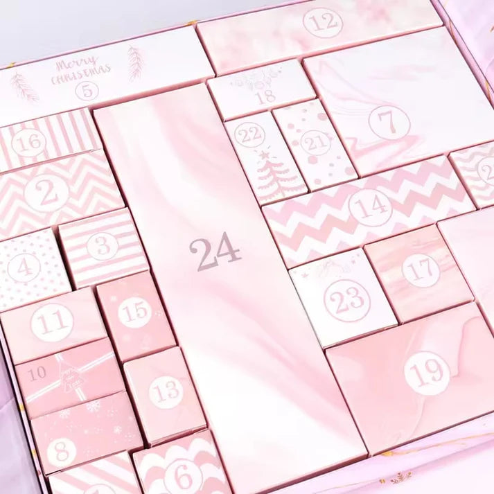 Świąteczny kalendarz adwentowy – personalizowane pudełko do odliczania dni do świąt