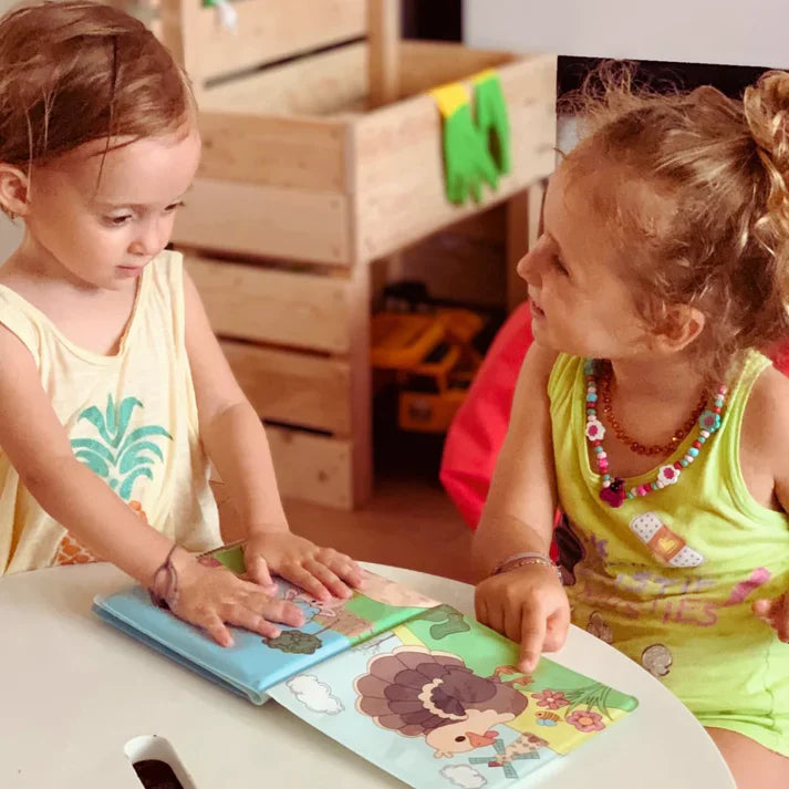 Książeczka do kolorowania wodą – Podążaj za liniami!