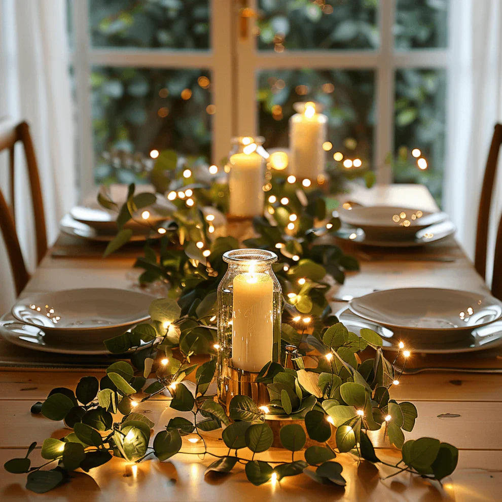 Dekoracyjna girlanda świetlna z zielonymi akcentami